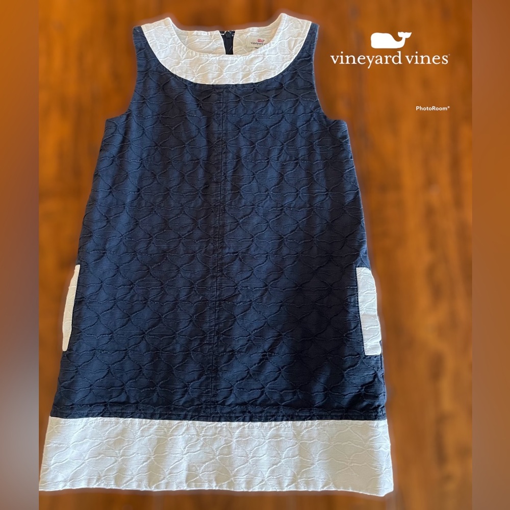 Vineyard vines little girl dress, size 7.